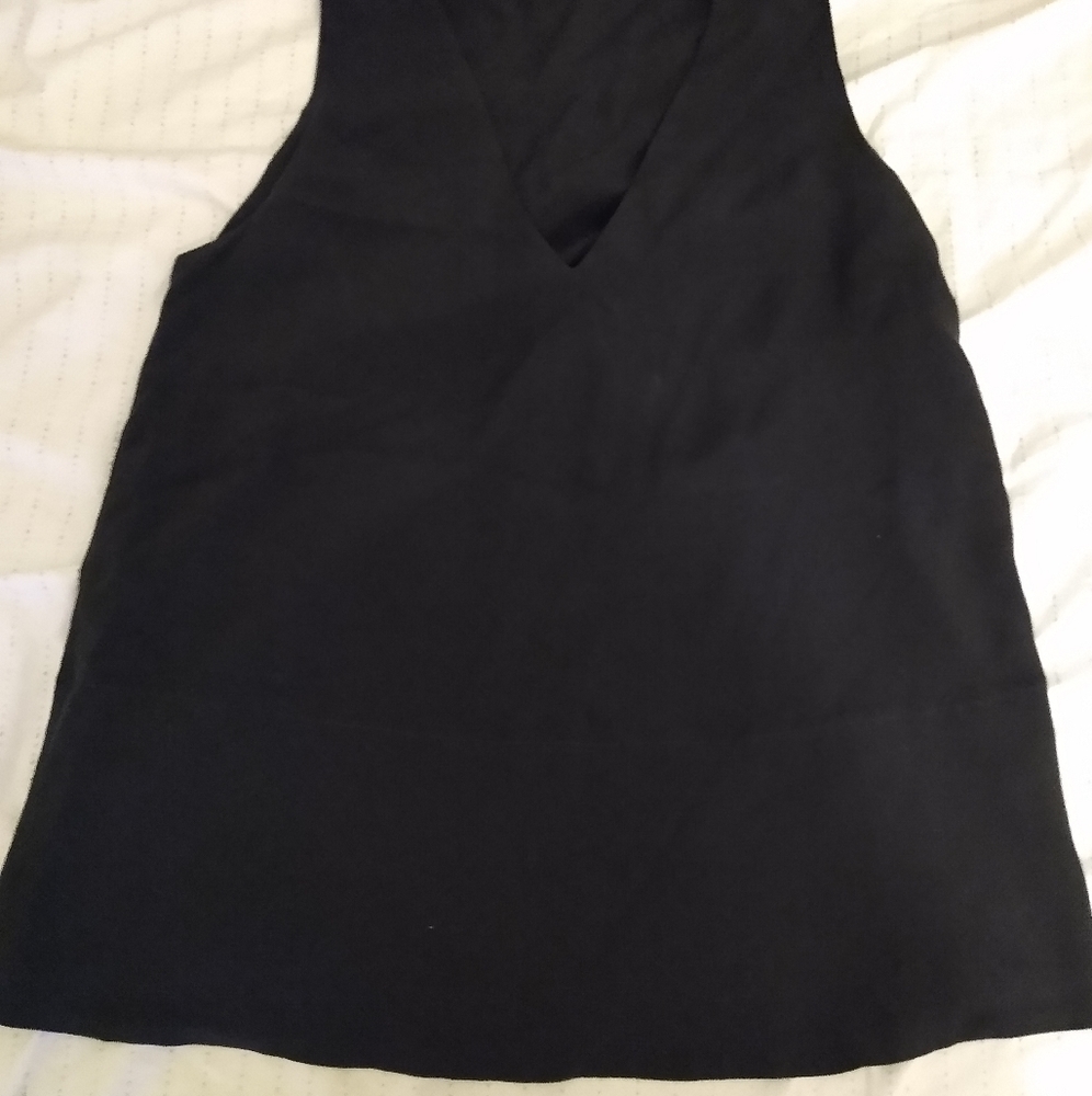 Everlane silk top sleeveless